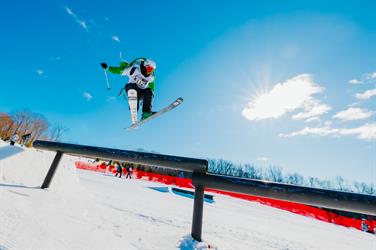 Image for: Carve 4 Cancer Lift Tickets